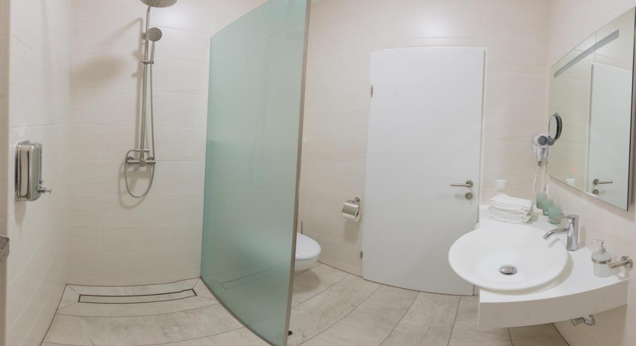 Hotel Rimo Ort im Innkreis Ngoại thất bức ảnh